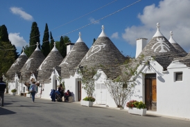 POWIKSZ - Wochy, APULIA-BARI - 4 dni - Przewodnik po Poznaniu, wycieczki po Poznaniu, Wielkopolsce, Polsce, Podroznik Poznan, pilot, przewodnicy