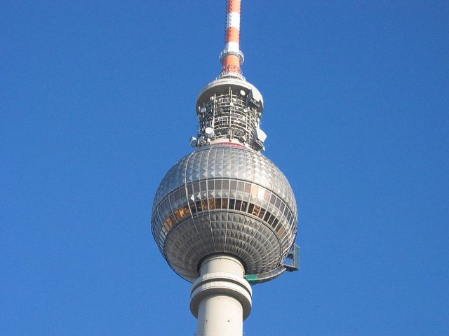 POWIKSZ - Berlin 1 dzie - Przewodnik po Poznaniu, wycieczki po Poznaniu, Wielkopolsce, Polsce, Podroznik Poznan, pilot, przewodnicy