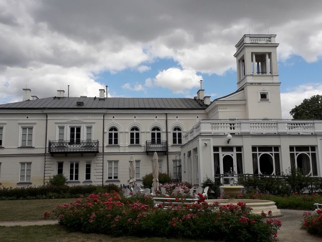 Walewice - Kiernozia - Sanniki - FOTO 1 - Przewodnik po Poznaniu, wycieczki po Poznaniu, Wielkopolsce, Polsce, Podroznik Poznan, pilot, przewodnicy