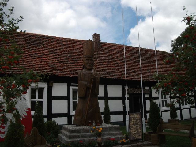 Zwiedzamy Ziemi Lubusk/ Bledzew - FOTO 3 - Przewodnik po Poznaniu, wycieczki po Poznaniu, Wielkopolsce, Polsce, Podroznik Poznan, pilot, przewodnicy