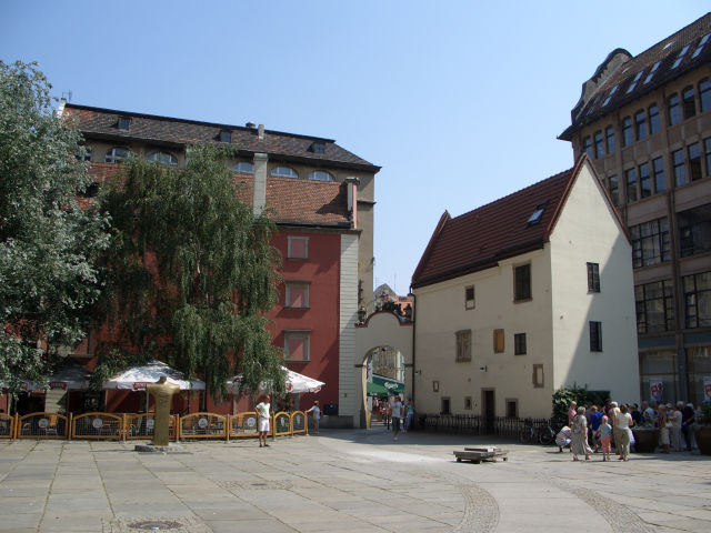 Lubi - roda lska  -  Wrocaw  - FOTO 5 - Przewodnik po Poznaniu, wycieczki po Poznaniu, Wielkopolsce, Polsce, Podroznik Poznan, pilot, przewodnicy