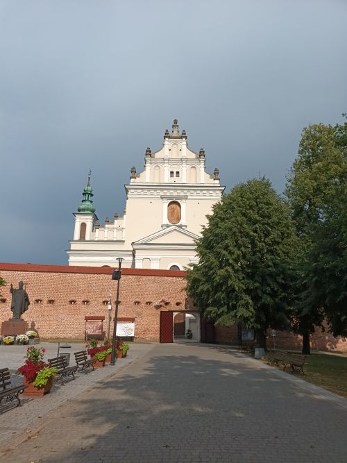 Pery Podkarpacia/  Rzeszw  - FOTO 5 - Przewodnik po Poznaniu, wycieczki po Poznaniu, Wielkopolsce, Polsce, Podroznik Poznan, pilot, przewodnicy