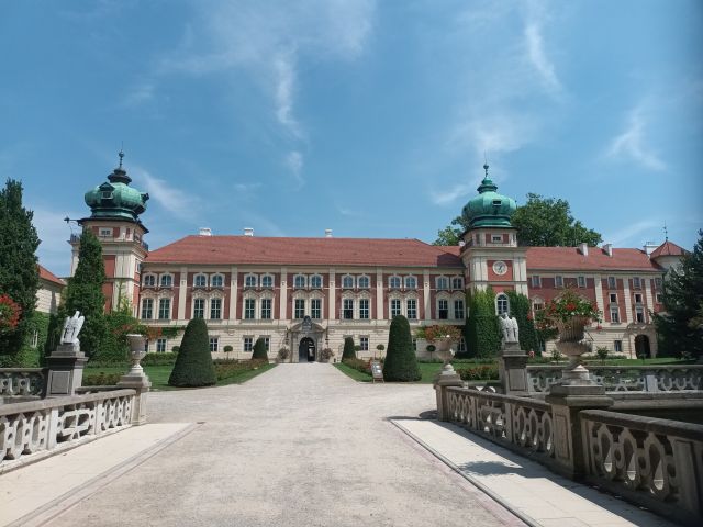 Pery Podkarpacia/  Rzeszw  - FOTO 6 - Przewodnik po Poznaniu, wycieczki po Poznaniu, Wielkopolsce, Polsce, Podroznik Poznan, pilot, przewodnicy